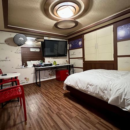 Picasso Motel Seoul Exteriör bild