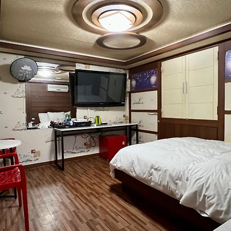 Picasso Motel Seoul Exteriör bild